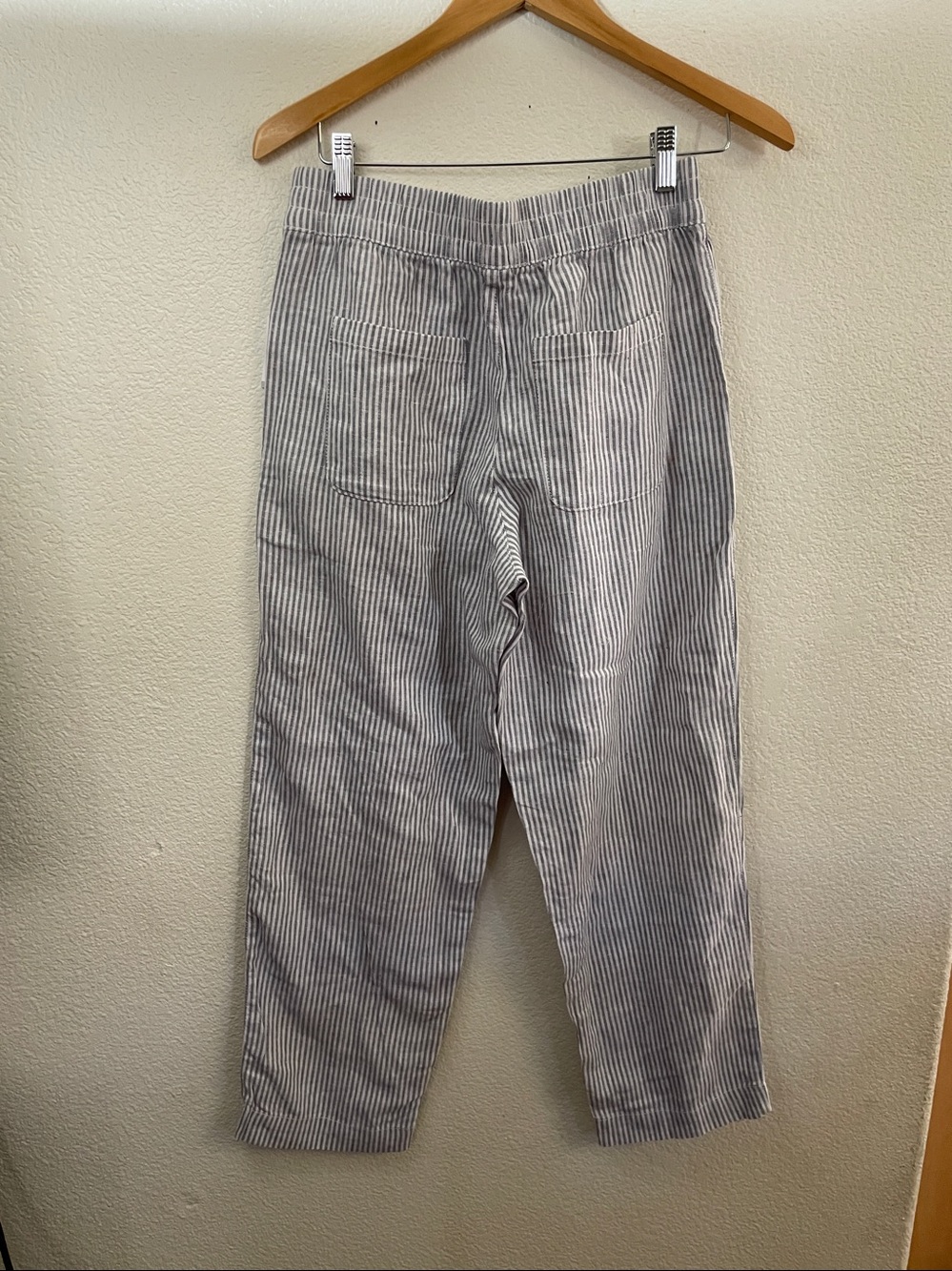 Old Navy NWT Gray & White Pinstripe Straight Chinos linen blend S 29x38 - Picture 4 of 6